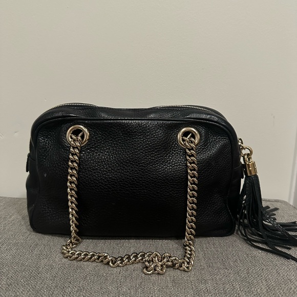 Black leather Gucci Handbag with Gold Accents - Picture 2 of 3